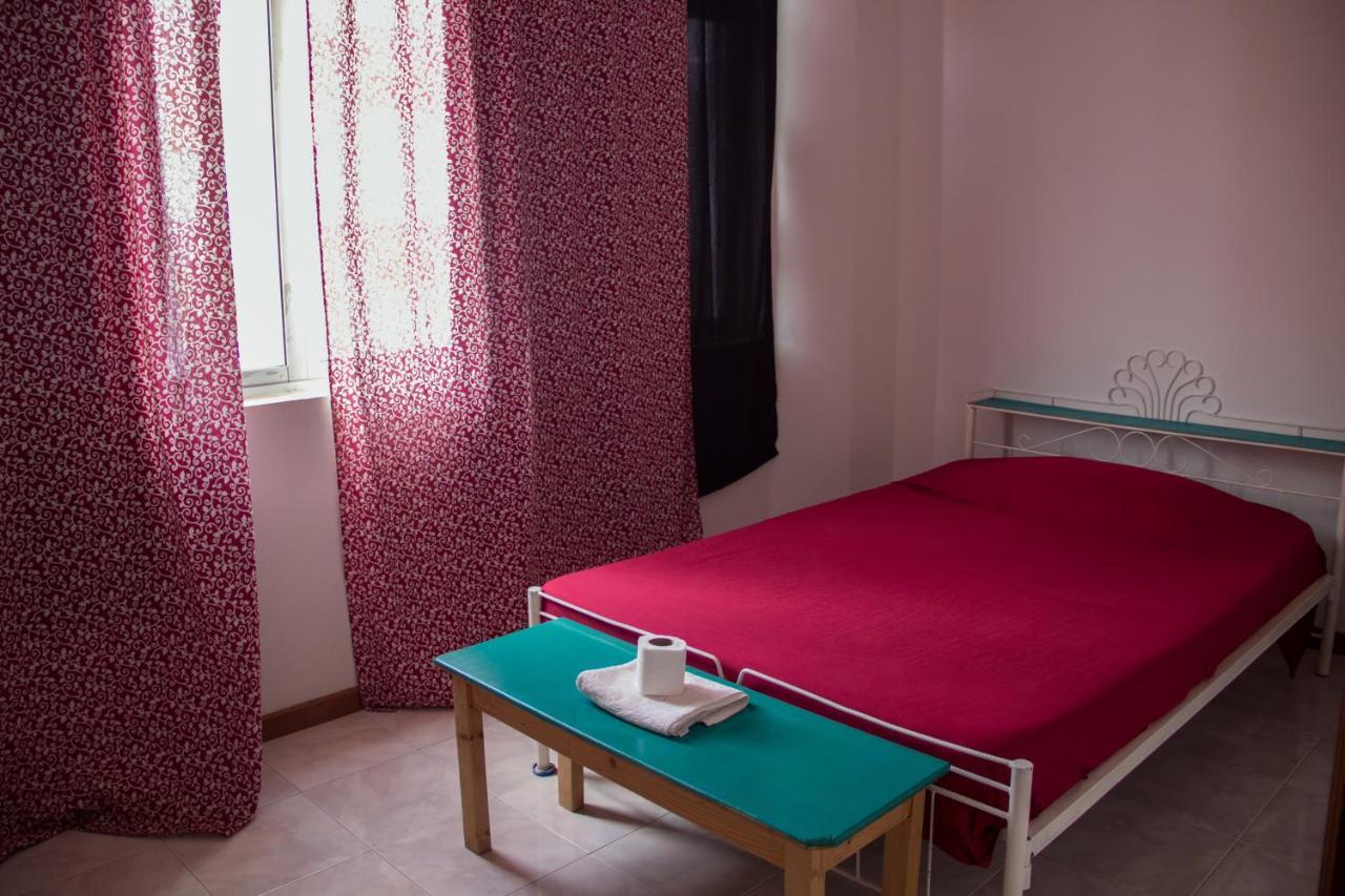 Simabo'S Backpackers' Hostel Mindelo Kültér fotó