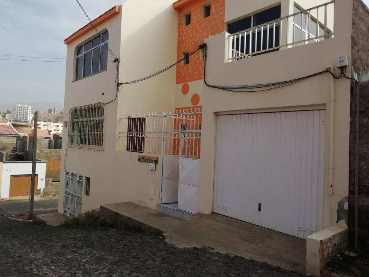 Simabo'S Backpackers' Hostel Mindelo Kültér fotó